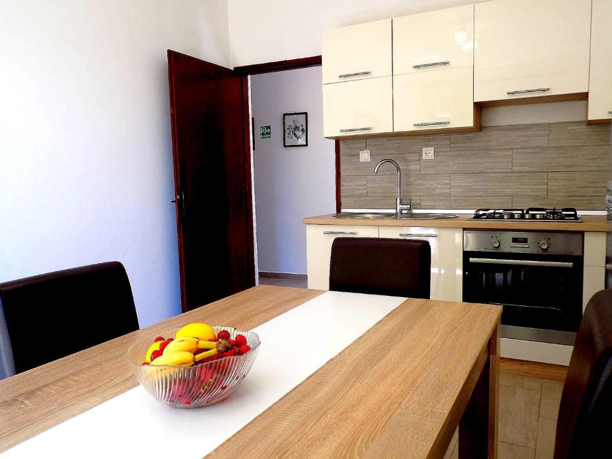 Apartment Marta Jablanac Exterior photo